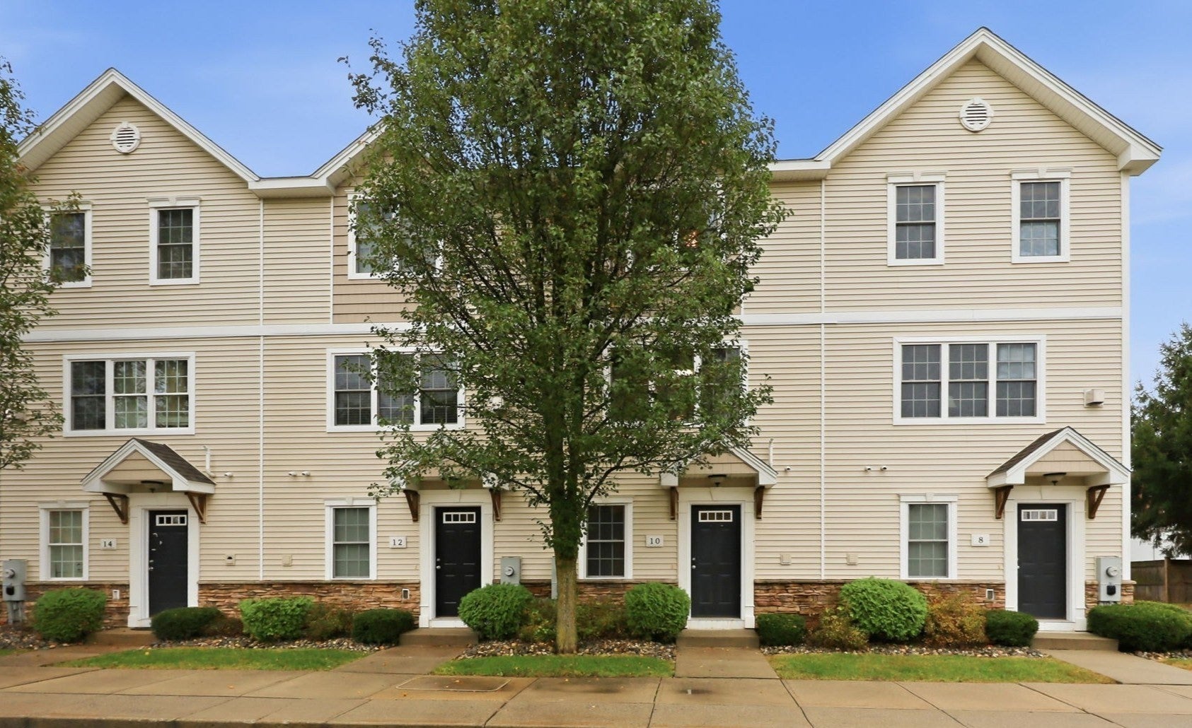 10 Regency Ct 10