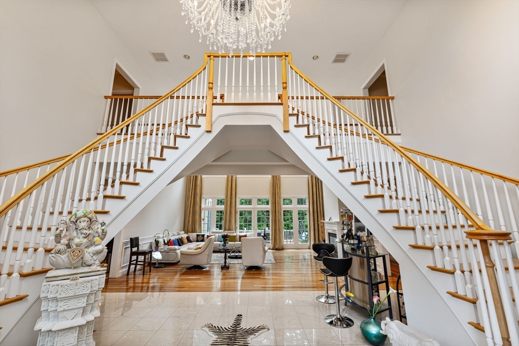 6 Ashley Court