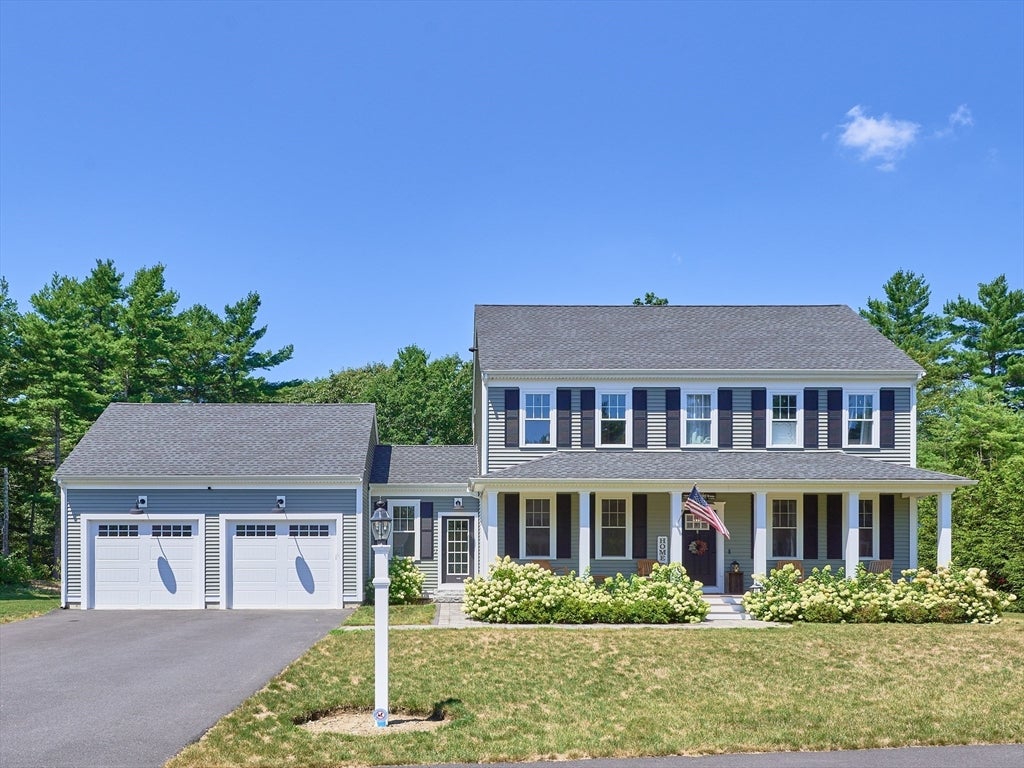 Photo of 25 Cobblestone Ln, Middleboro, MA