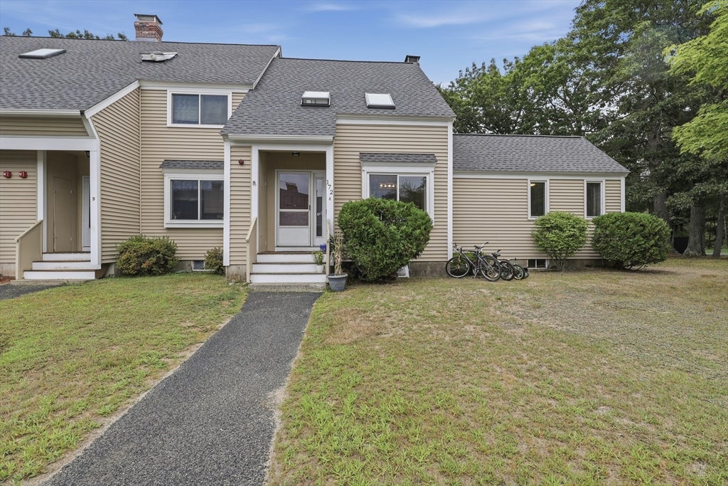 Photo of 172 Ayer Road, Shirley, MA