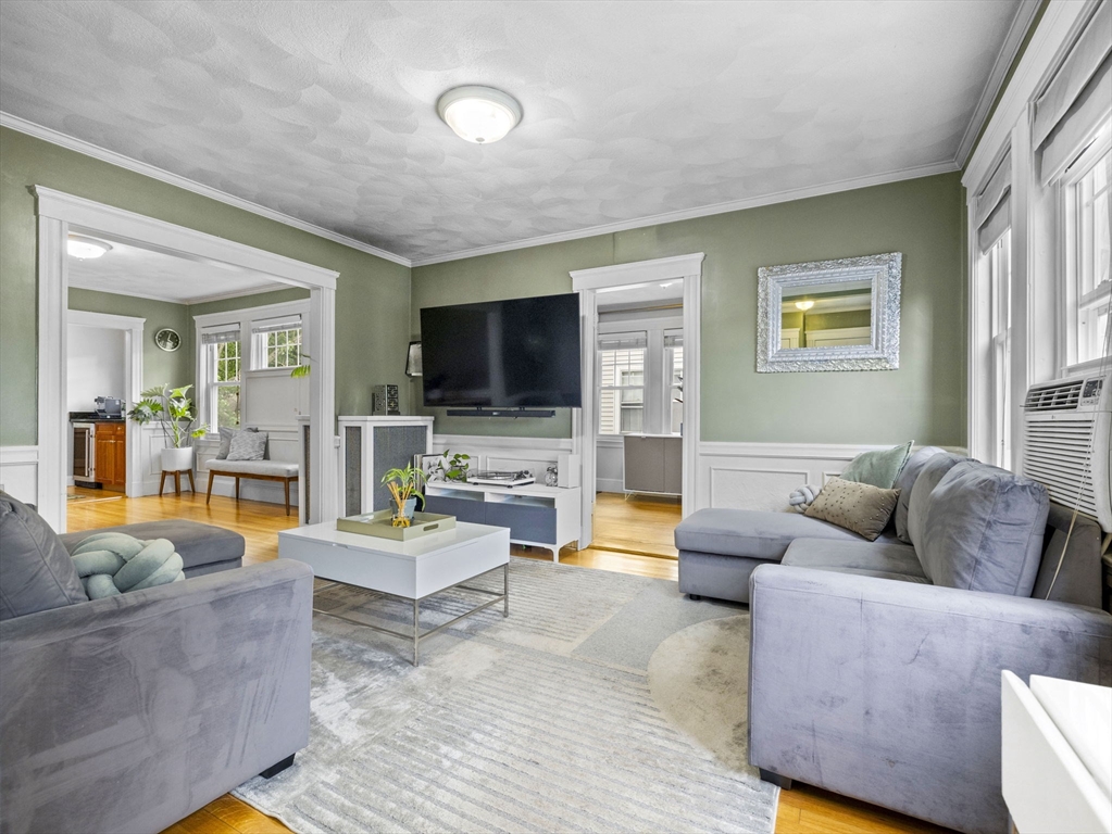 71 Beechcroft St 3