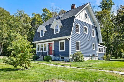 897 Amesbury Rd Haverhill MA 01830