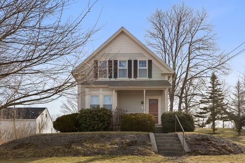 Photo of 4 White Ave, Douglas, MA 01516 (MLS # 73492807)