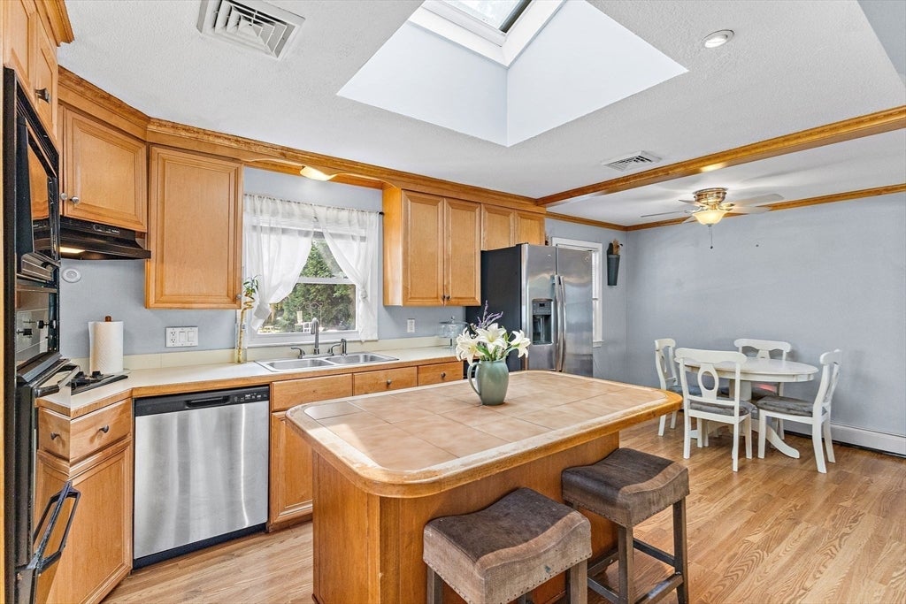28 Lillian Ter, Dracut, MA, 28 Lillian Ter, Dracut, MA Photo #7