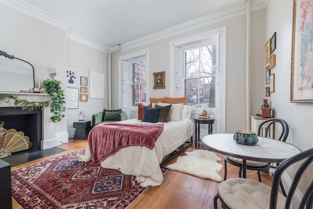 74 Mt Vernon St 1F