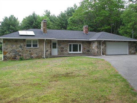 106 S Pickens St Lakeville MA 02347