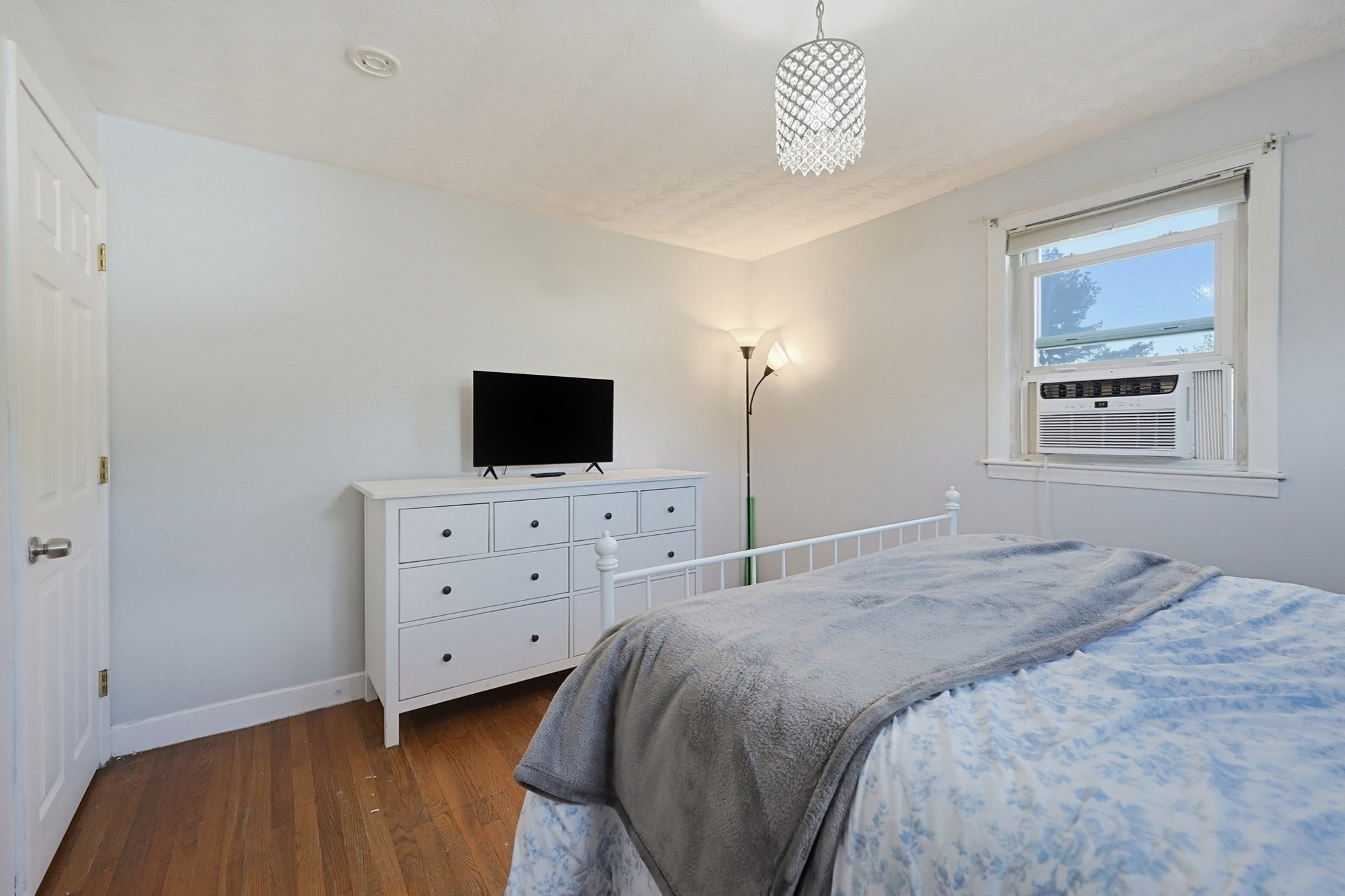 122 Westview Dr, Norwood, MA Photo #13