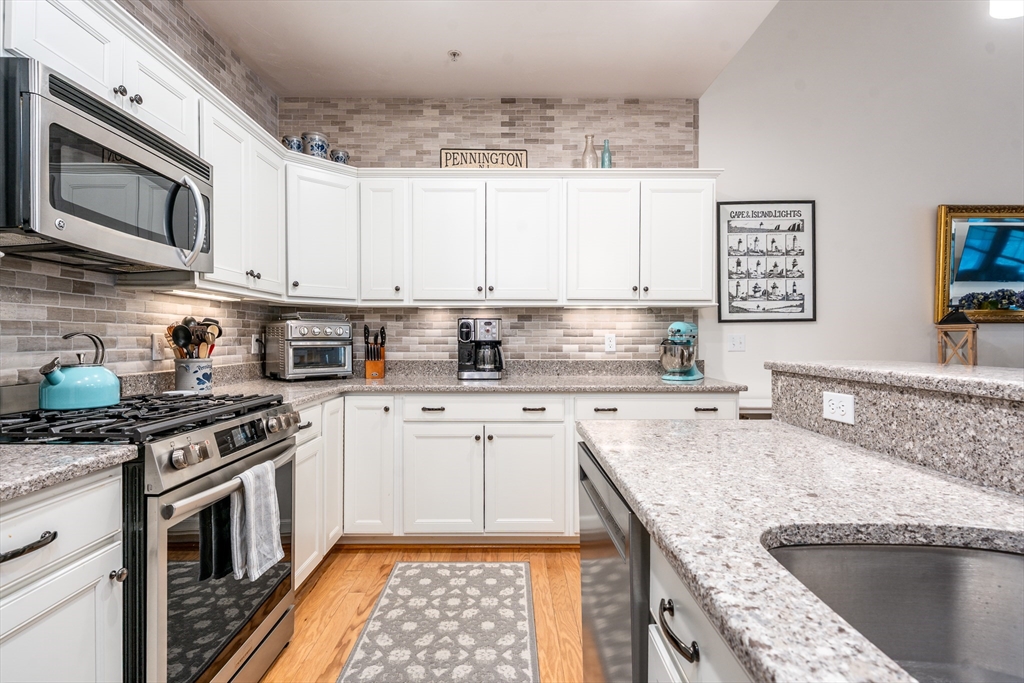 17 Twin Oaks Drive 17