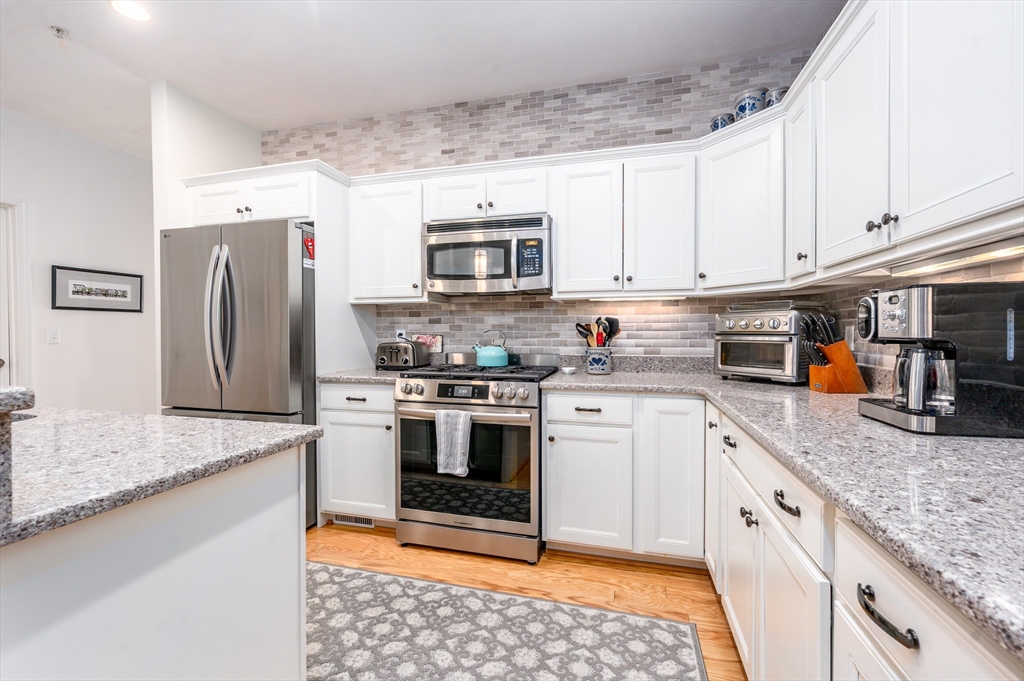 17 Twin Oaks Drive 17