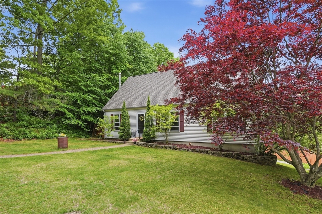 23 Oakmont Street