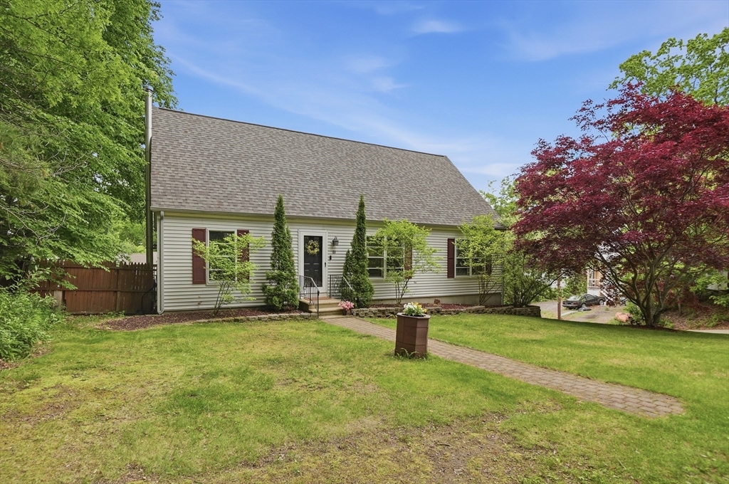 23 Oakmont Street