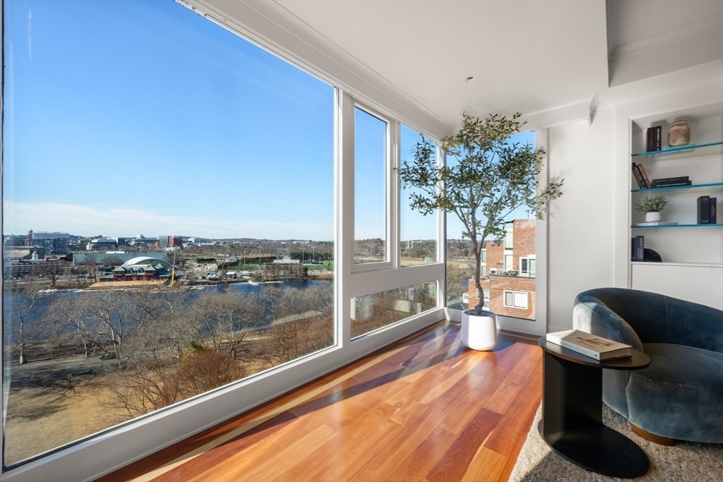 975 Memorial Drive 1105