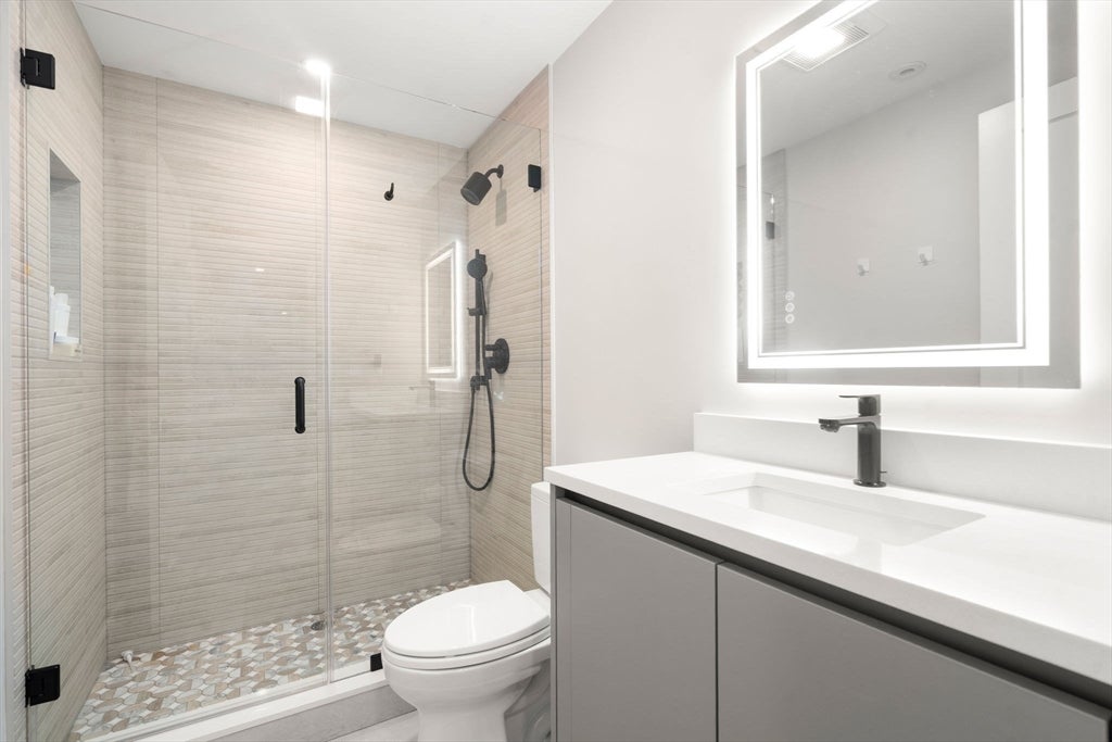 116 Thorndike St #116, Brookline, MA Photo #13
