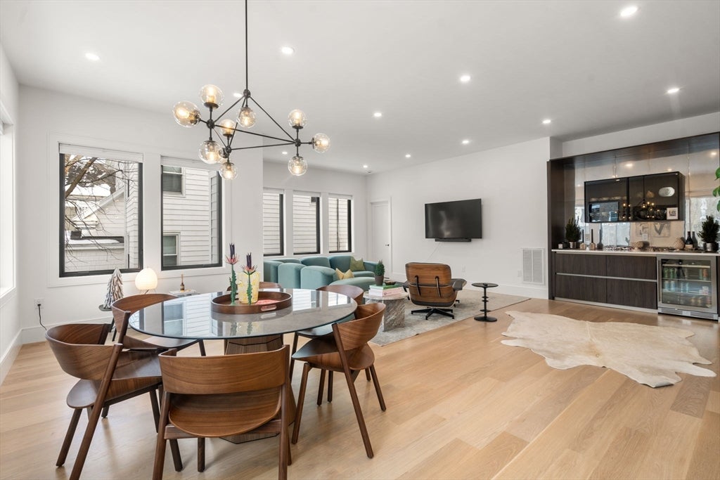 116 Thorndike St #116, Brookline, MA Photo #9