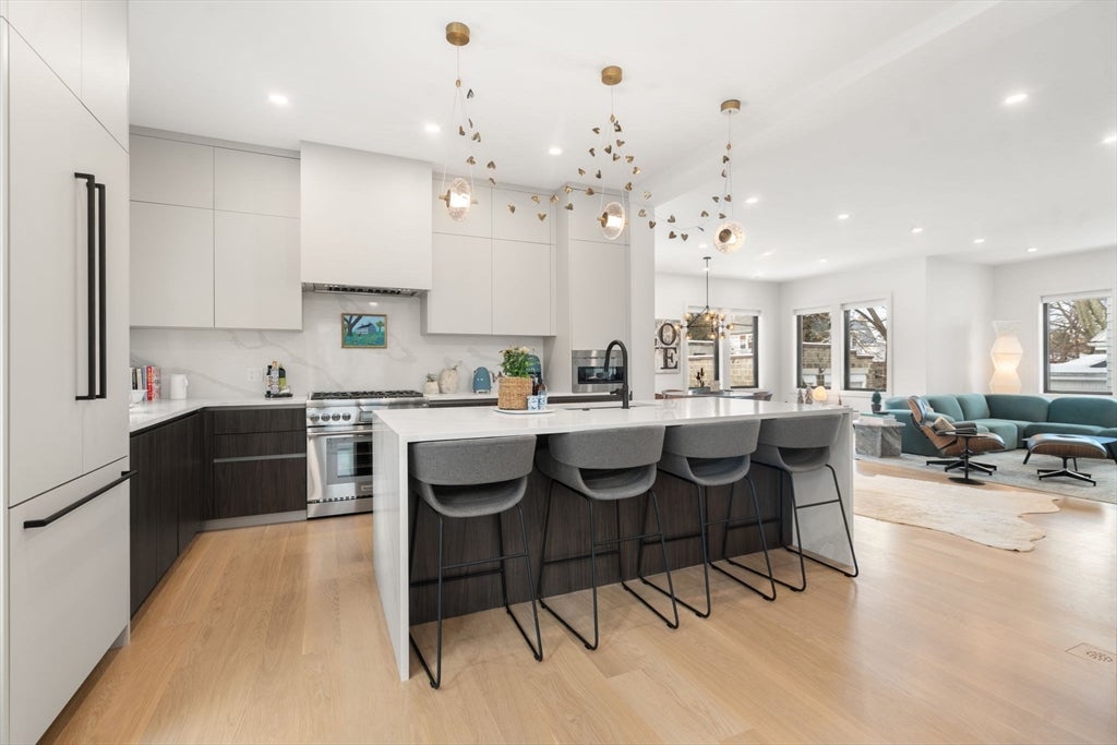 Photo of 116 Thorndike St, Brookline, MA