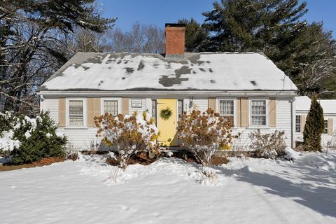 561 Circuit Street Hanover MA 02339