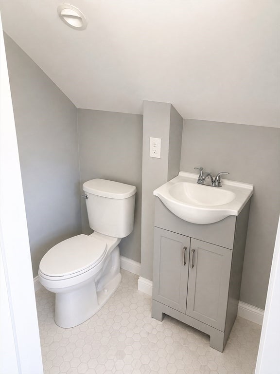 81 Oak St, Middleboro, MA, 81 Oak St, Middleboro, MA Photo #19