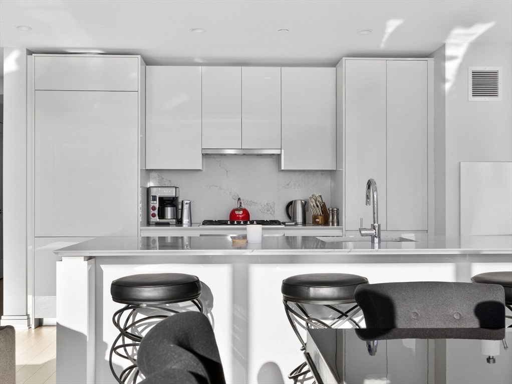 135 Seaport Blvd 2008