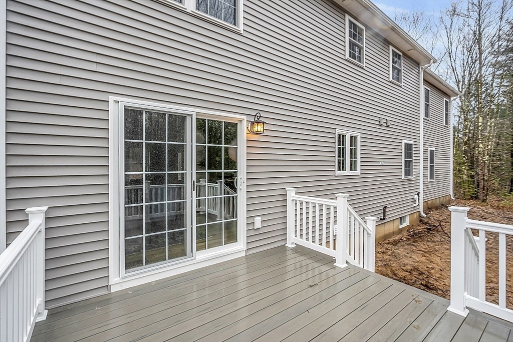 1180 Elm St Applewood