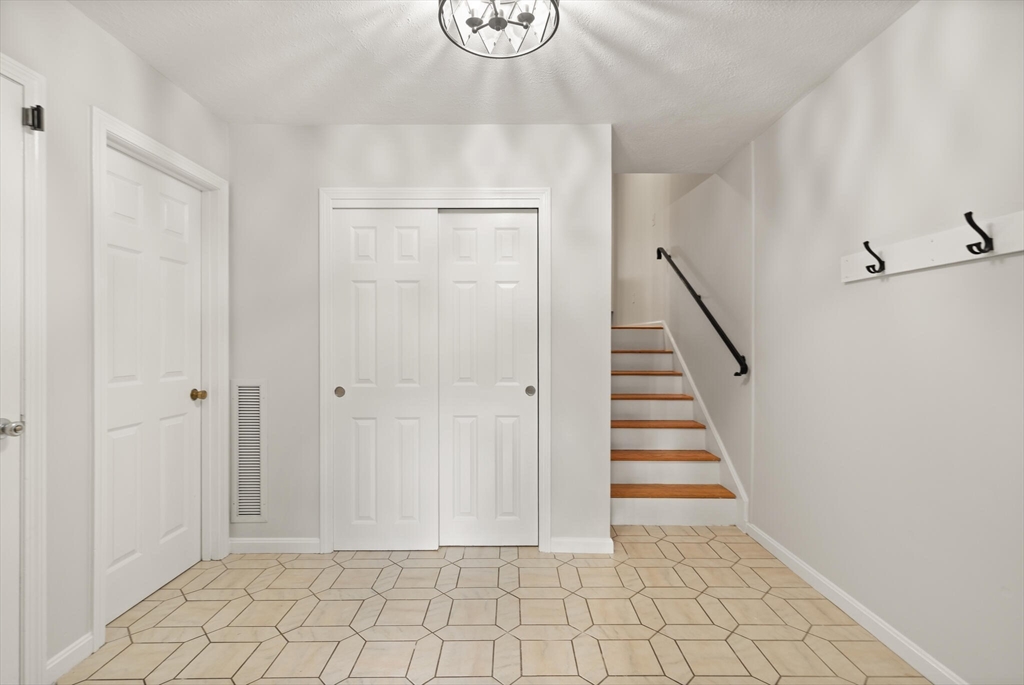 21 Hawthorne Circle 21
