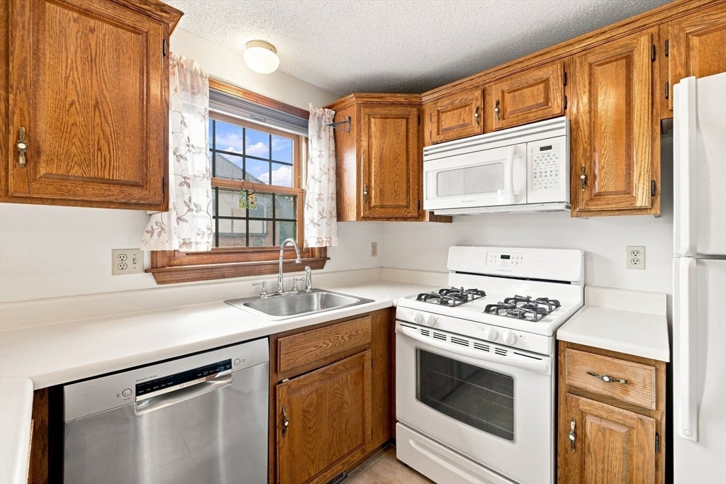 E-46 Scotty Hollow Dr #E-46, Chelmsford, MA, E-46 Scotty Hollow Dr #E-46, Chelmsford, MA Photo #16