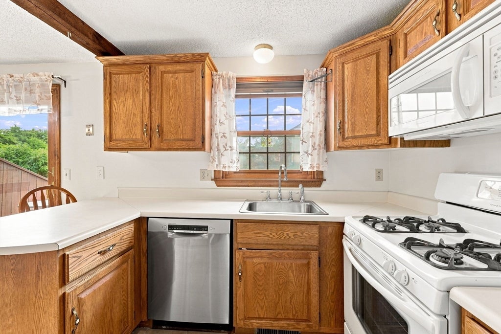 E-46 Scotty Hollow Dr #E-46, Chelmsford, MA, E-46 Scotty Hollow Dr #E-46, Chelmsford, MA Photo #12