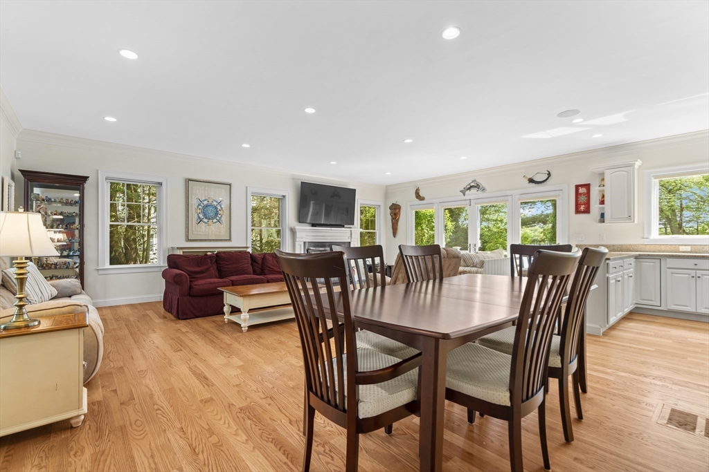 85 Knollwood Drive