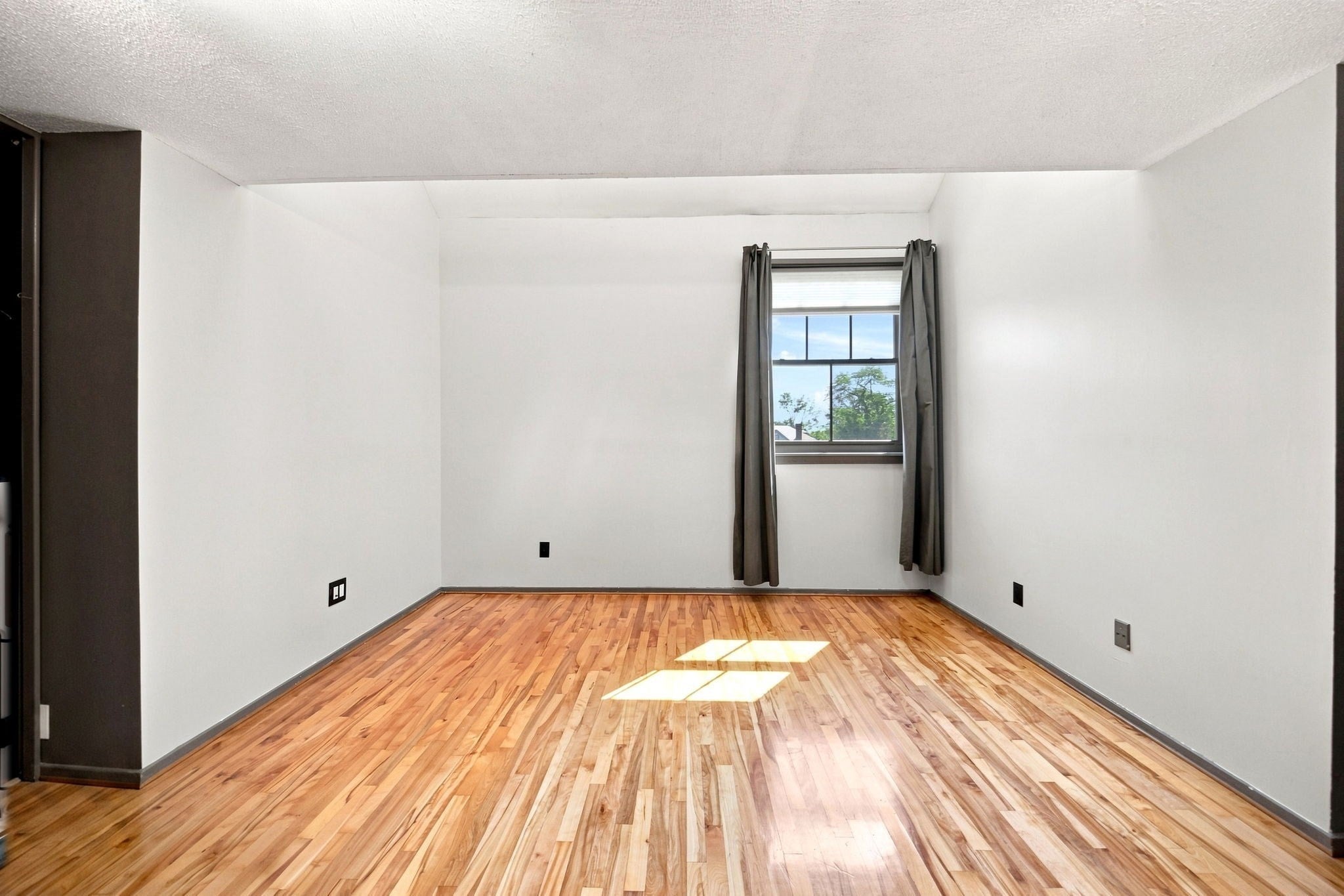 51 Pettee St 47, Newton MA 02464