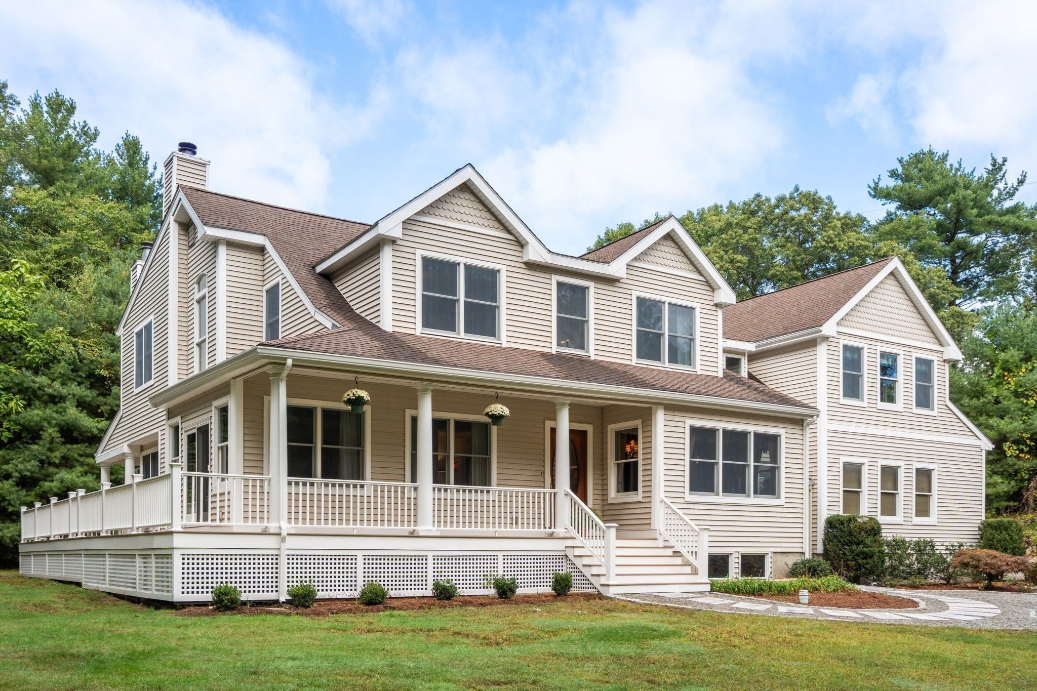 Photo of 303 Pine Street, Stoughton, MA