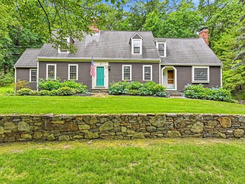 Photo of 2 Stowe Rd, Southborough, MA 01772 (MLS # 73541084)