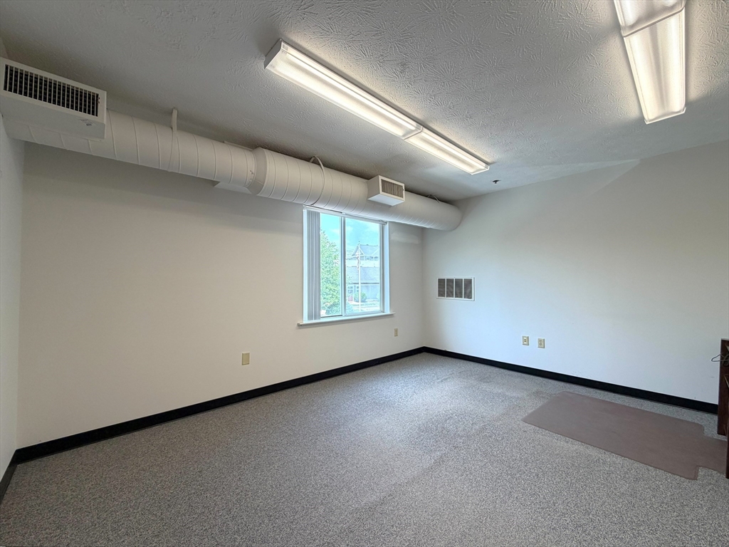 1565 Main St 2207