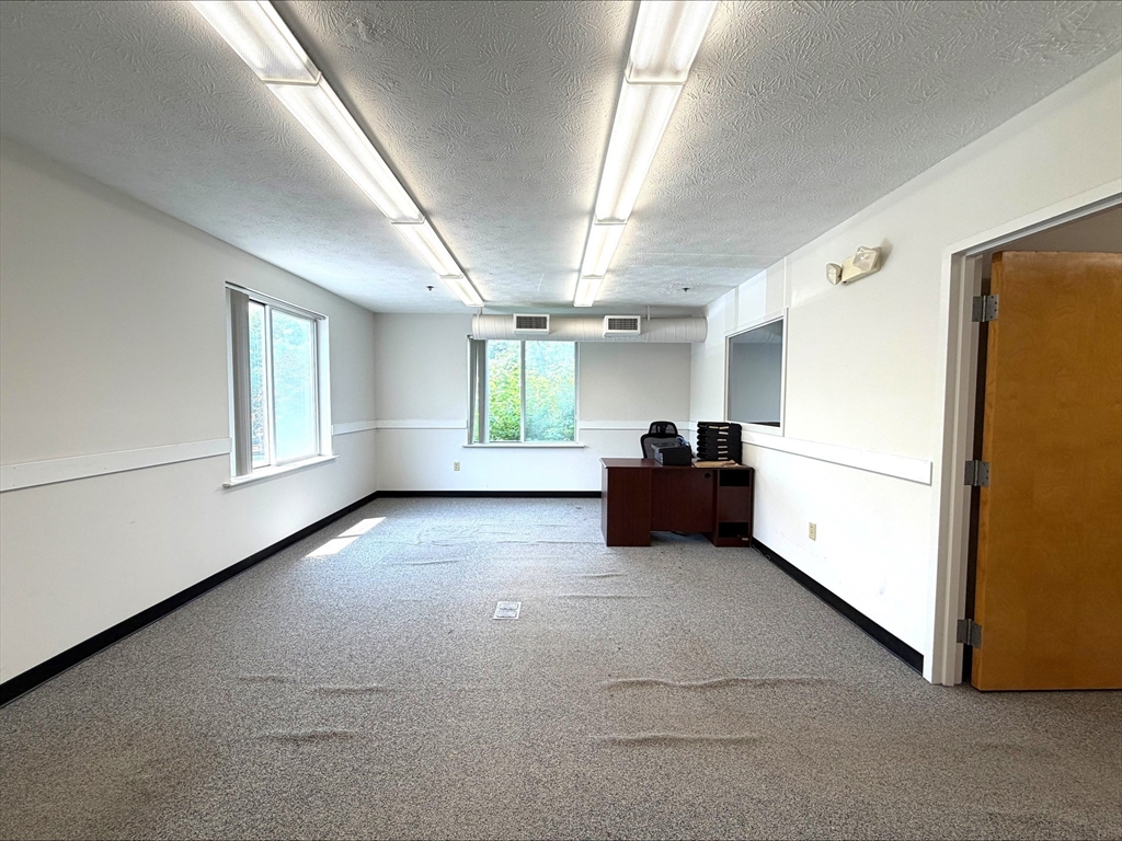 1565 Main St 2207