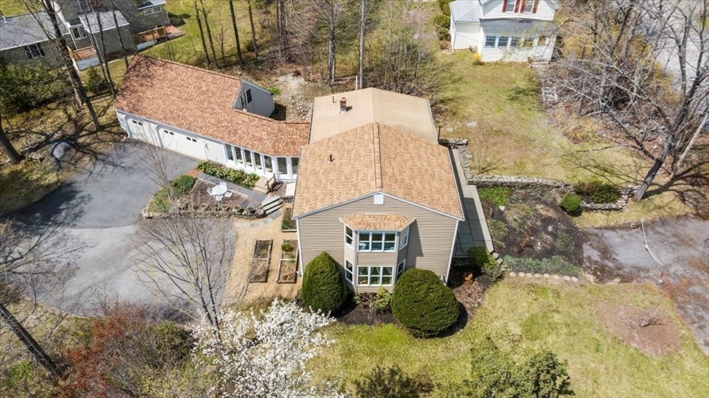 3 Dara Ln