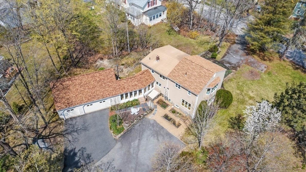 3 Dara Ln