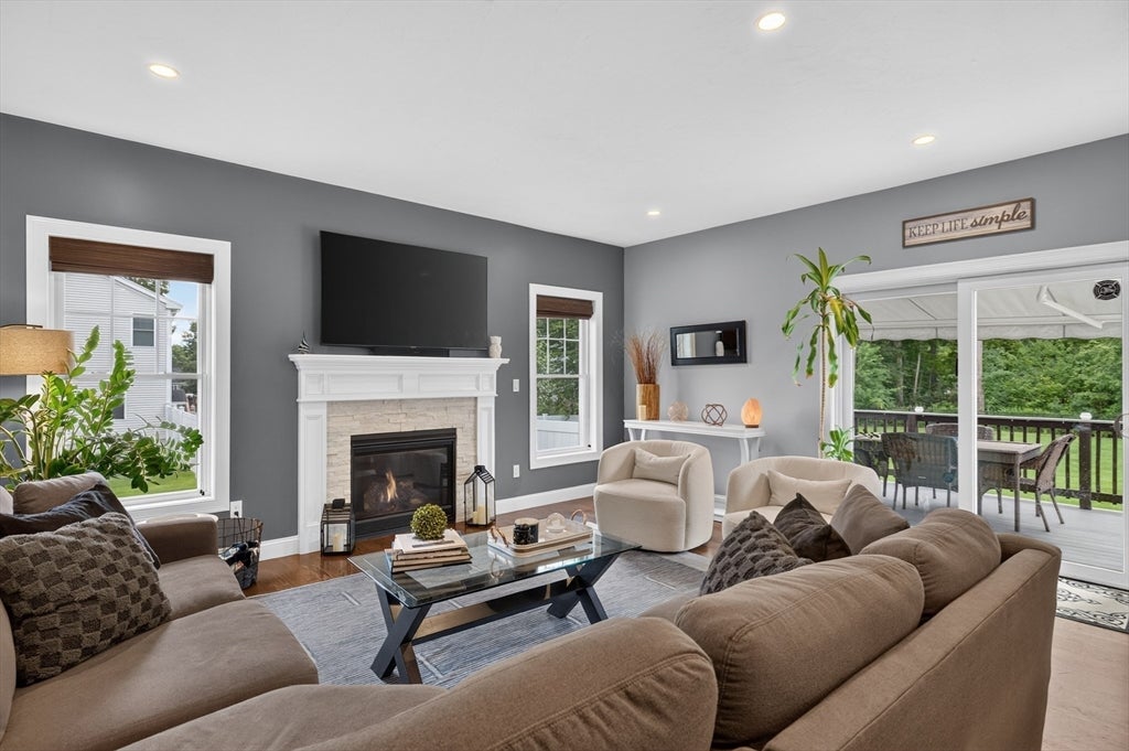 20 Kelly Ln, Brockton, MA, 20 Kelly Ln, Brockton, MA Photo #24