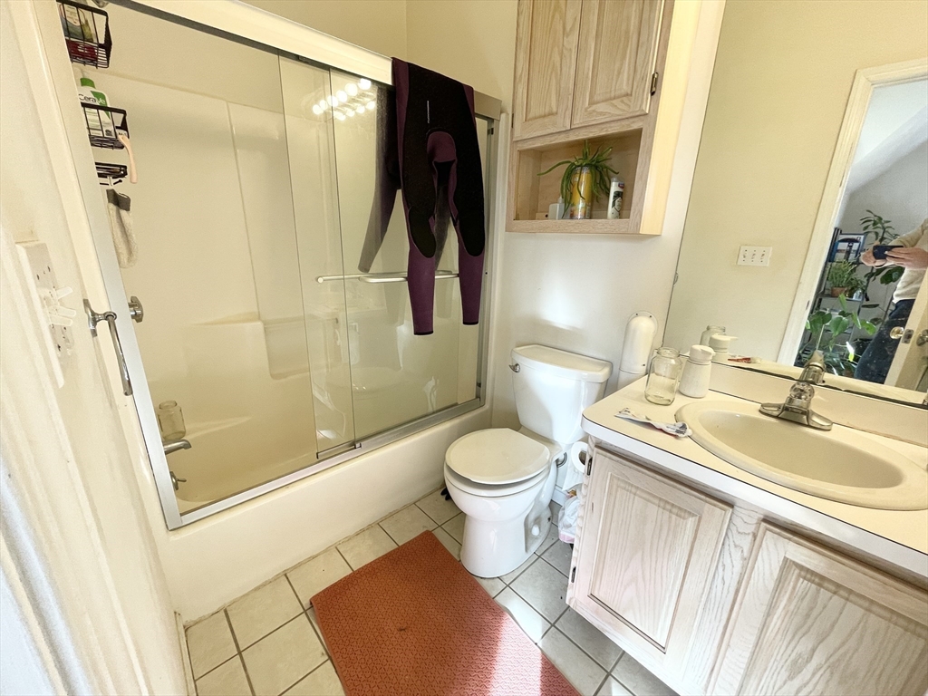 6 Harleston St 6