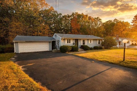 Photo of 29 Laurel Hill Ln, Holden, MA 01520 (MLS # 73589685)