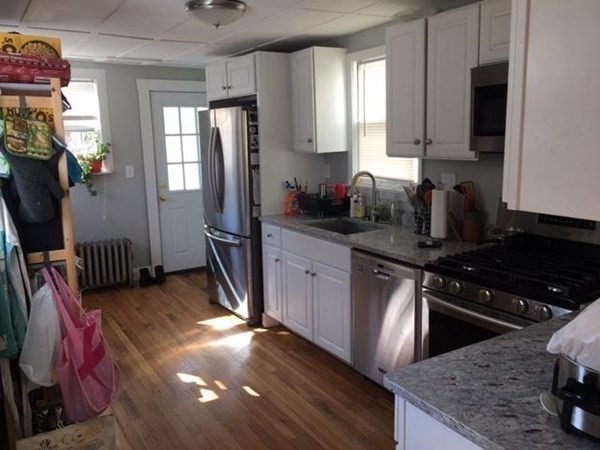 223 W 2nd St