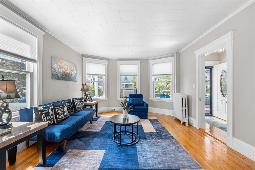 52 Dunlap St