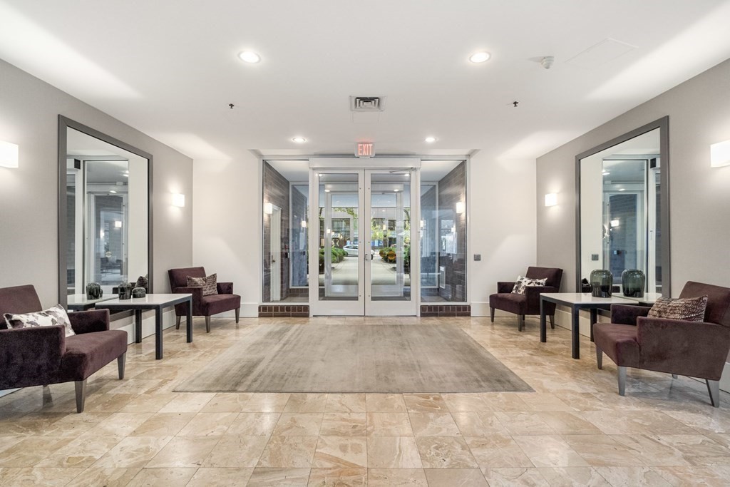 950 Massachusetts Ave 417