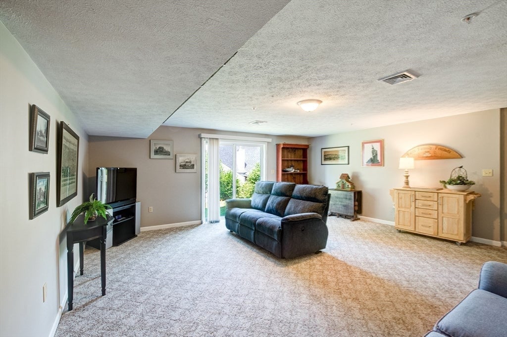 28 Mountain Laurel Lane #28, Fitchburg, MA, 28 Mountain Laurel Lane #28, Fitchburg, MA Photo #35