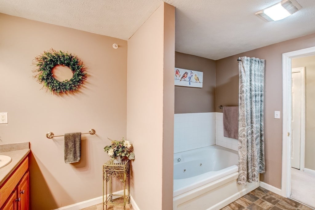28 Mountain Laurel Lane #28, Fitchburg, MA, 28 Mountain Laurel Lane #28, Fitchburg, MA Photo #29