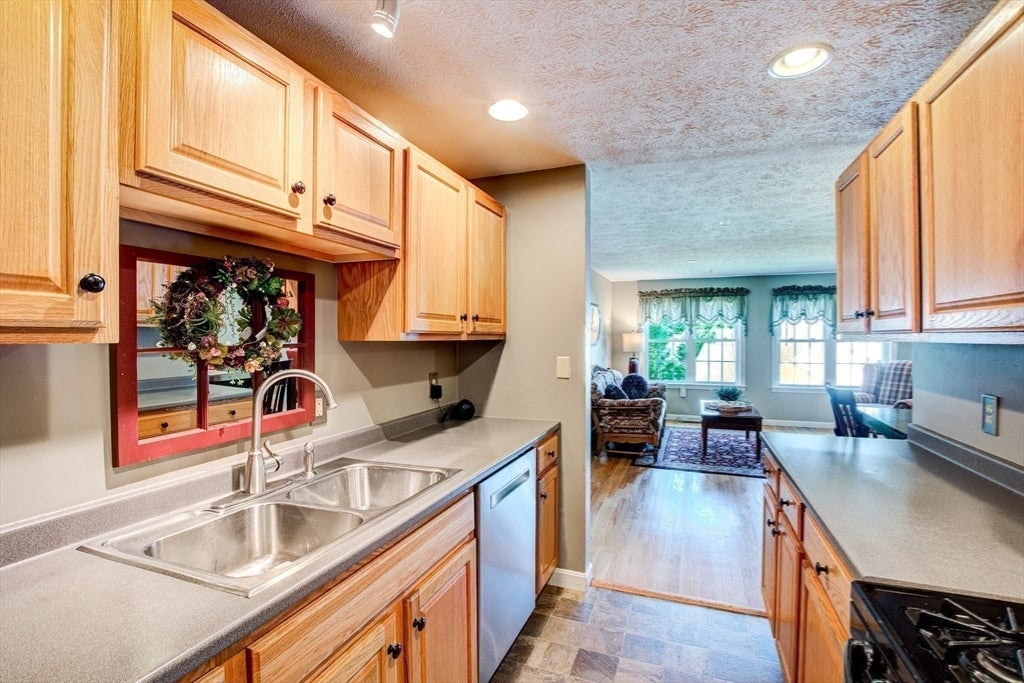 28 Mountain Laurel Lane #28, Fitchburg, MA, 28 Mountain Laurel Lane #28, Fitchburg, MA Photo #15