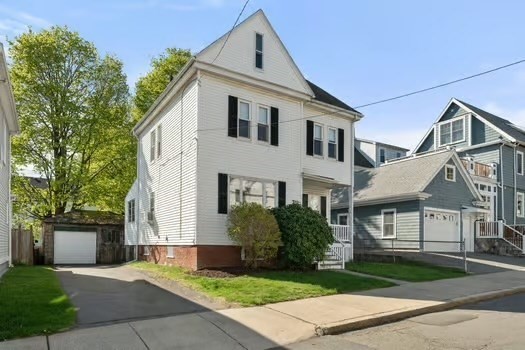 111 Walnut St