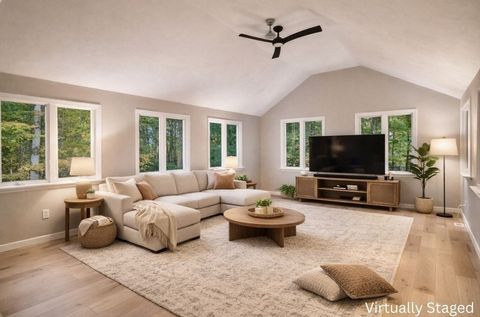 207 Bigelow St Marlborough MA 01752