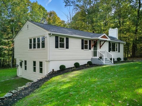 207 Bigelow St Marlborough MA 01752