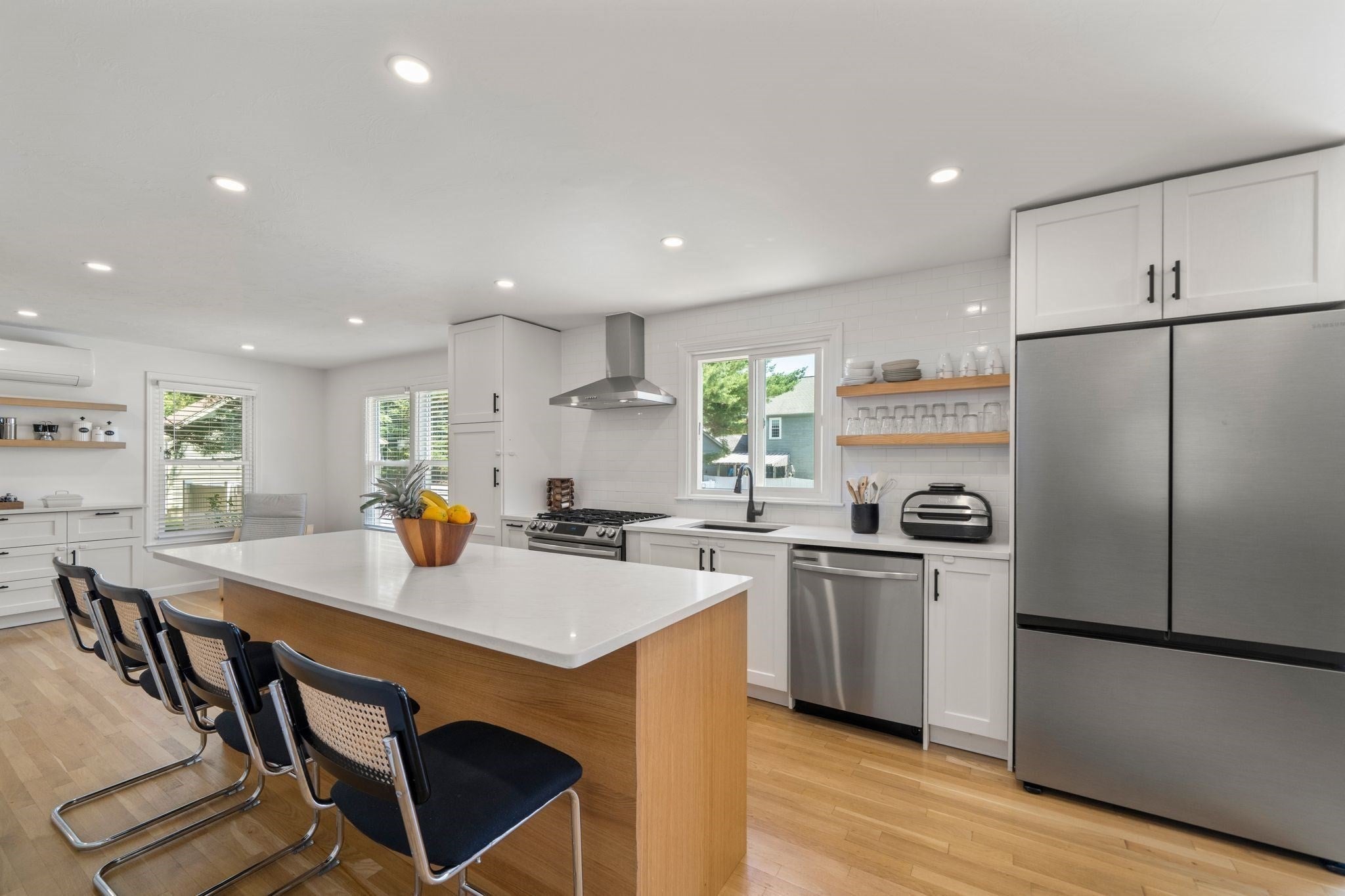 247 Fremont St, Taunton, MA Photo #2