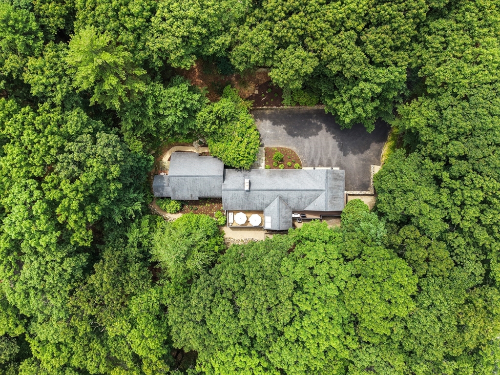34 Hilltop Rd