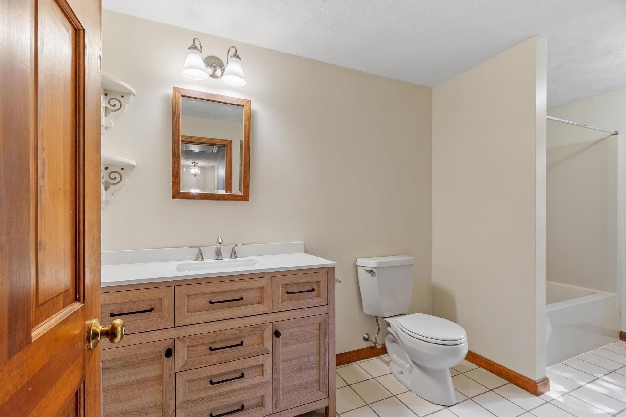 895 Wellman Avenue #895, Chelmsford, MA, 895 Wellman Avenue #895, Chelmsford, MA Photo #20