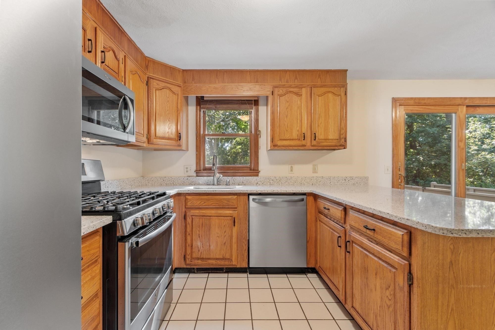 895 Wellman Avenue #895, Chelmsford, MA, 895 Wellman Avenue #895, Chelmsford, MA Photo #9
